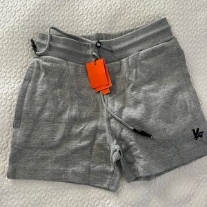 YoungLA men’s light grey body building shorts. Size Large. Brand new w tags